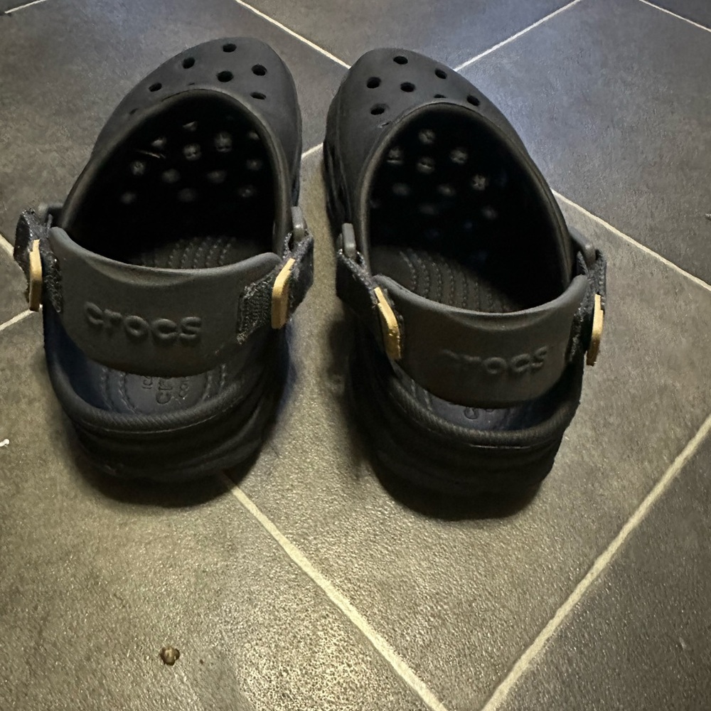 Crocs - Picture 2 of 4
